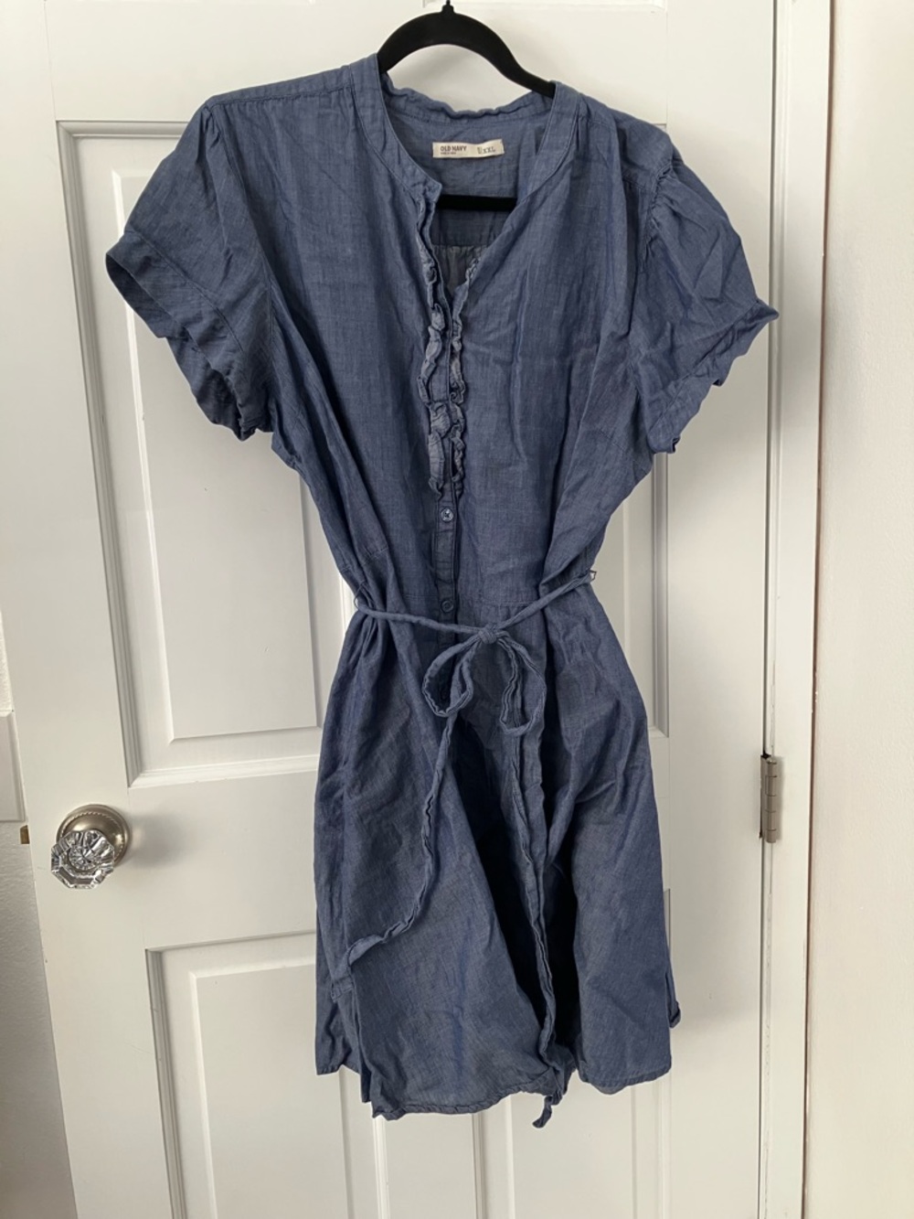 Old Navy Chambray Button-Front Shirt Dress in Denim Blue
